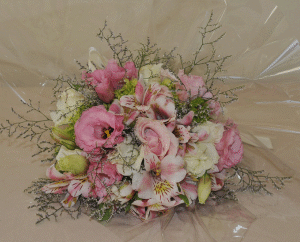 Buquê “Mix de Flores Cor de Rosa”